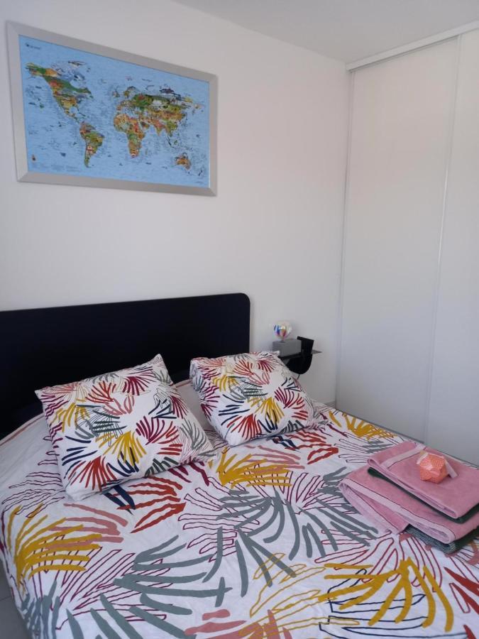Bel Appartement Avec Terrasse - Plage De Carro A Pied Martigues Luaran gambar
